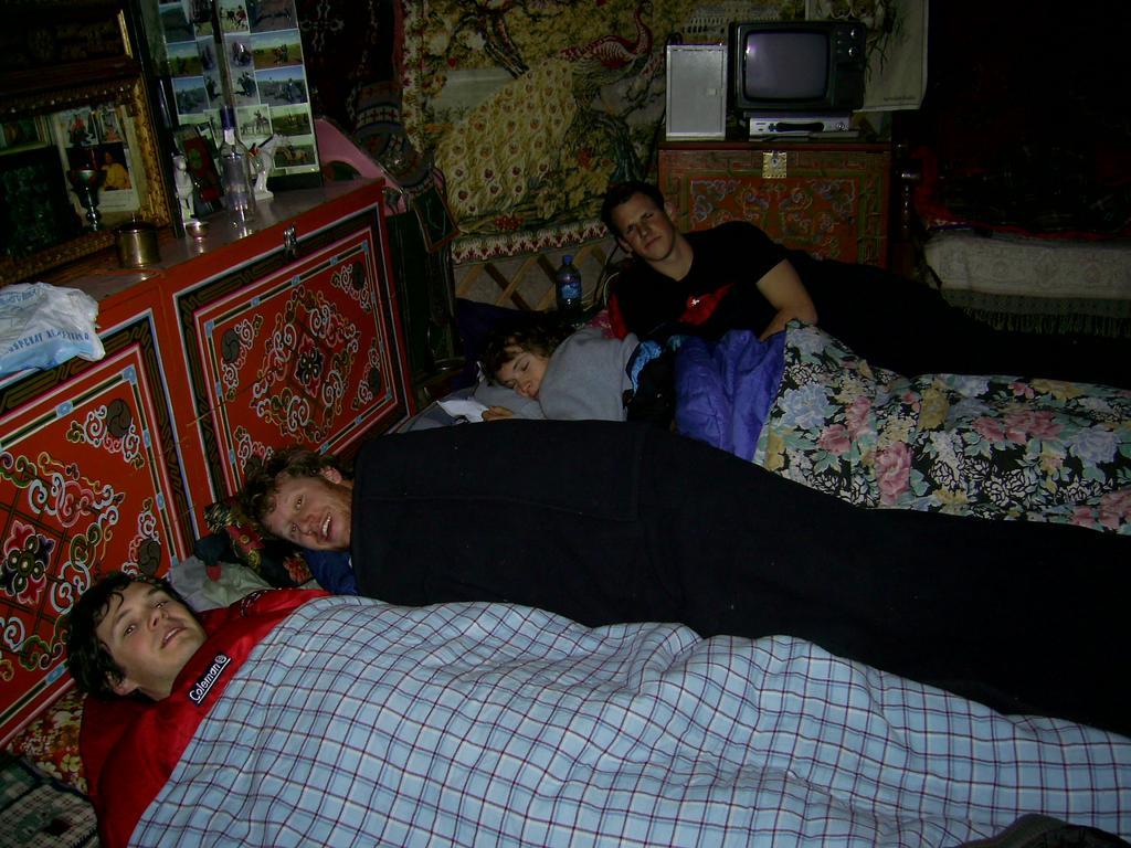 Golden Gobi Hostel & Tours Уланбатар Екстериор снимка
