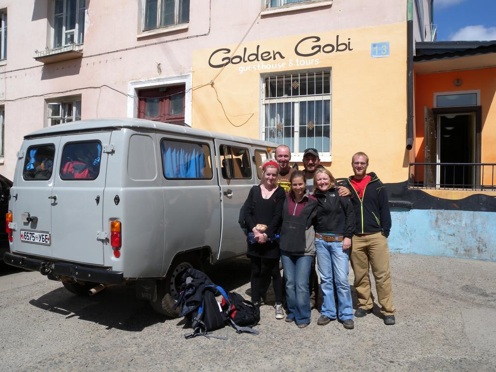 Golden Gobi Hostel & Tours Уланбатар Екстериор снимка